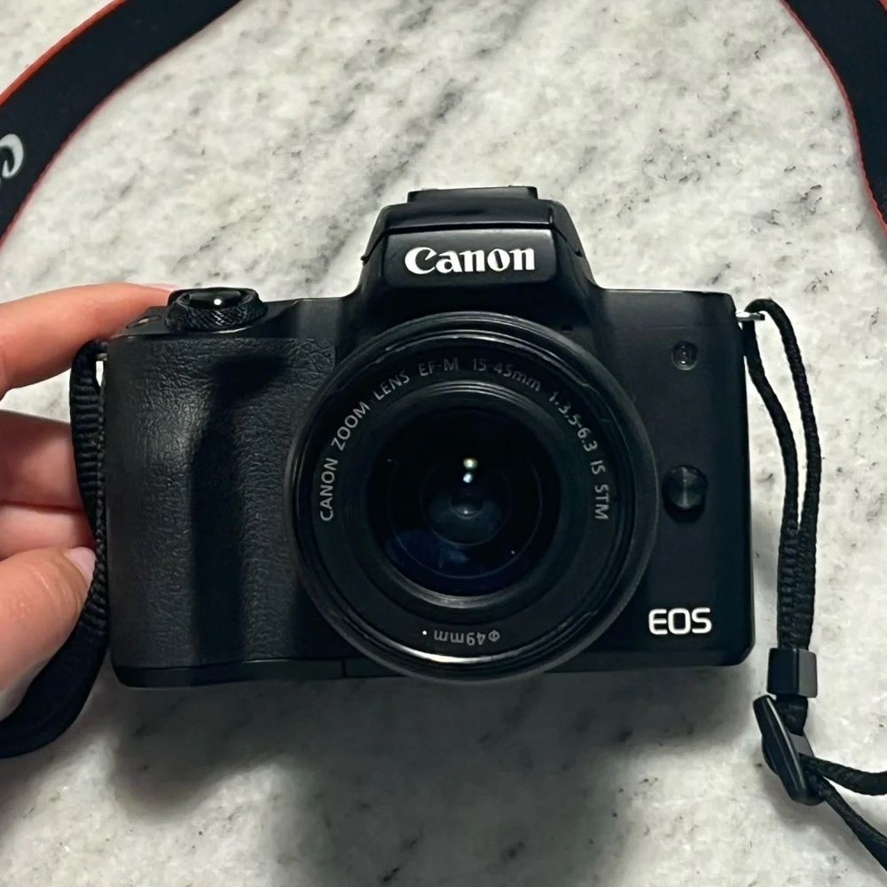 Canon EOS M50 Mark II Digital Camera with 15-45 mm Lens